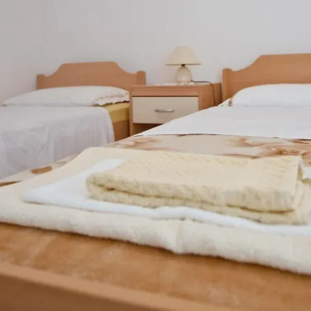 Domus Damar krevet i doručak 3*