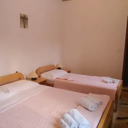 Domus Damar krevet i doručak