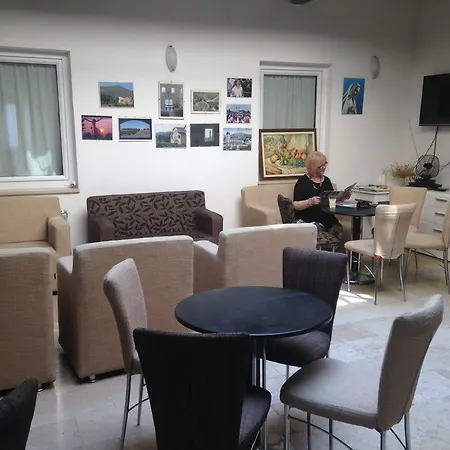 Domus Damar krevet i doručak 3*